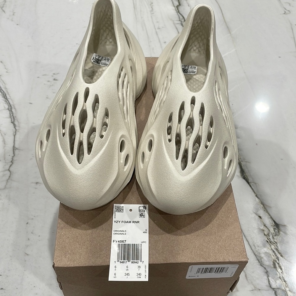 Yeezy Foam RNR